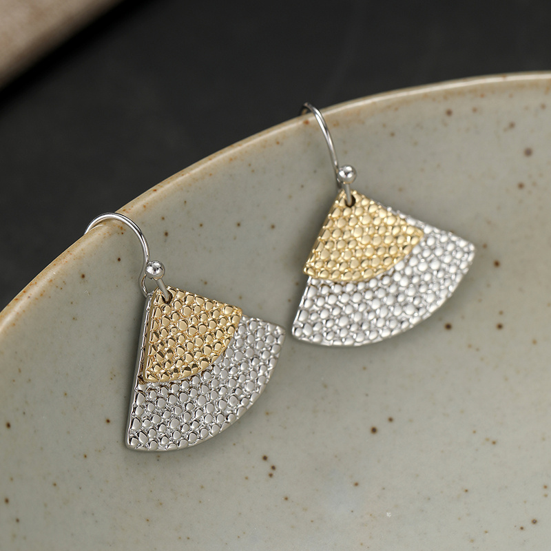 Vintage Two-Tone Fan-Shaped Earrings with Hammer Texture